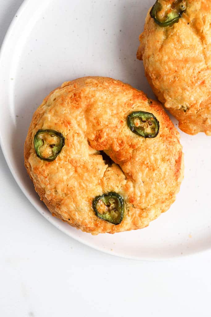 Cheddar jalapeno bagels (12)